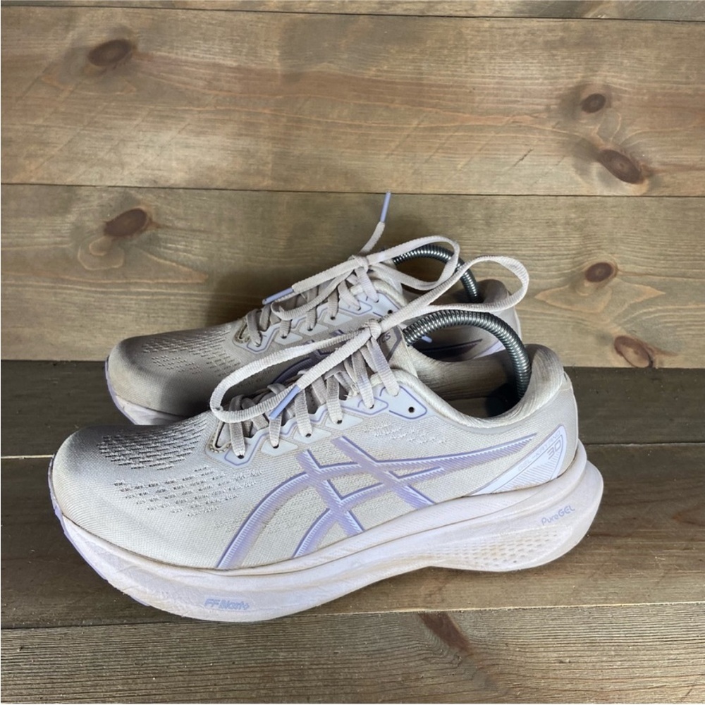 Asics Gel Kayano 30 Pink Purple Athletic Running Shoes
Womens Size 9.5